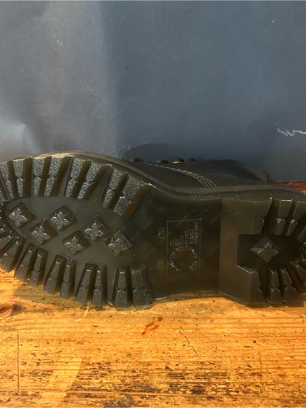 Doc Martens Sinclair Bloom - Picture 3 of 6